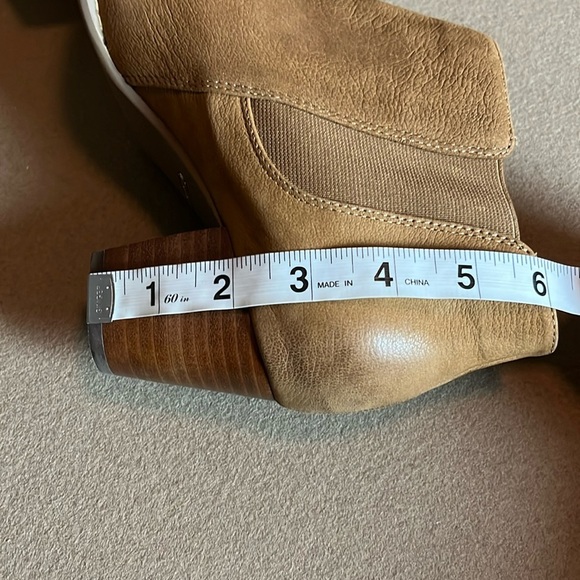 VIONIC Sterling Saddle/Carmel Brown Booties Leather/ Suede Ankle Boots Size 7.5 - Picture 9 of 9